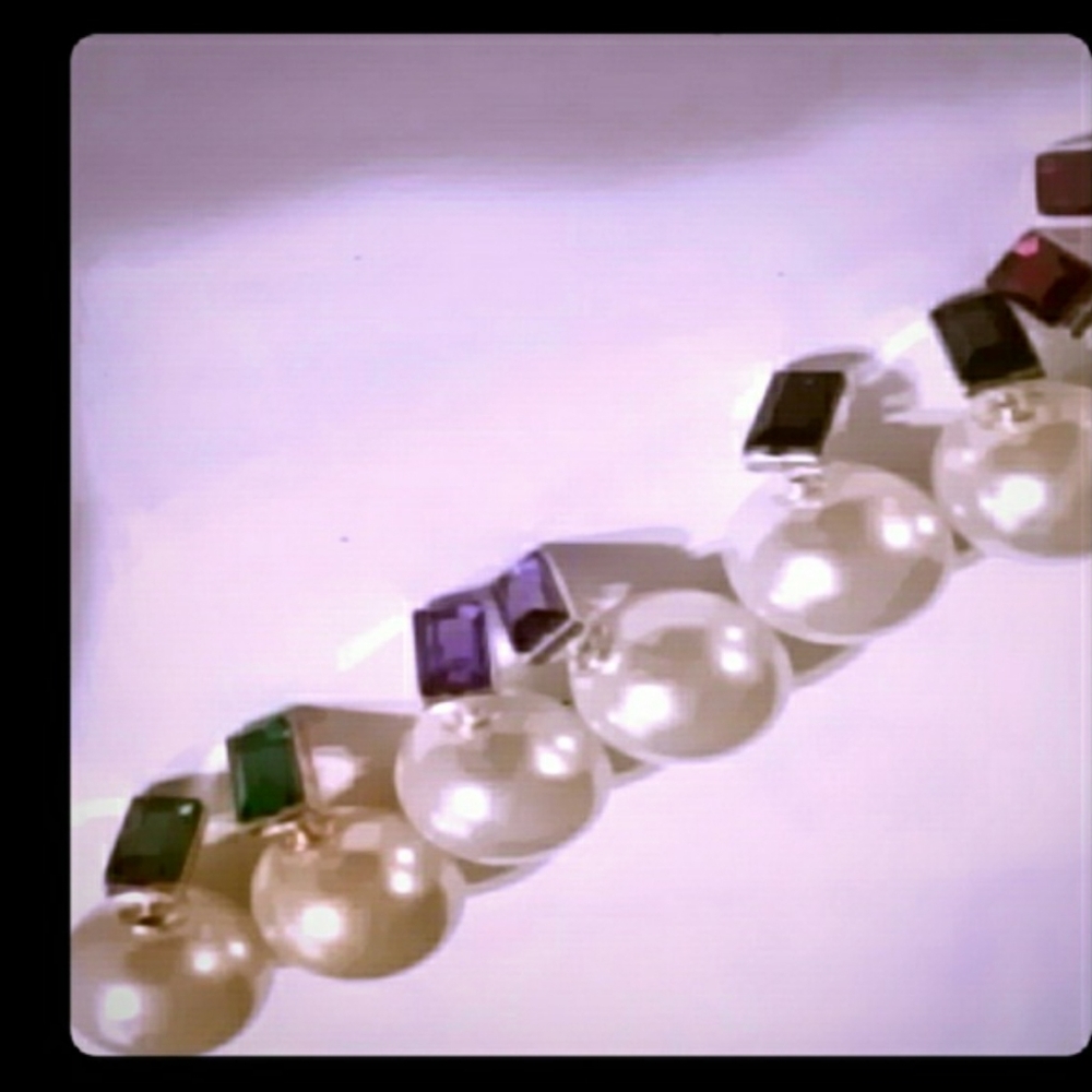 Double sided earrings
